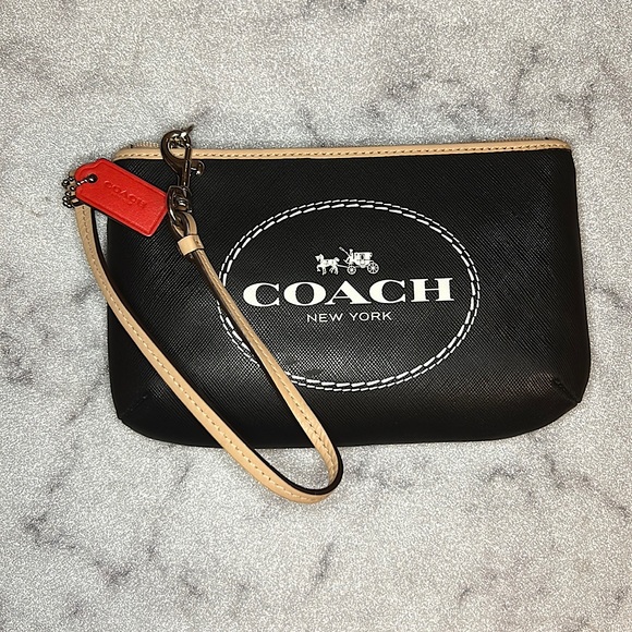 Coach Handbags - Coach Wristlet